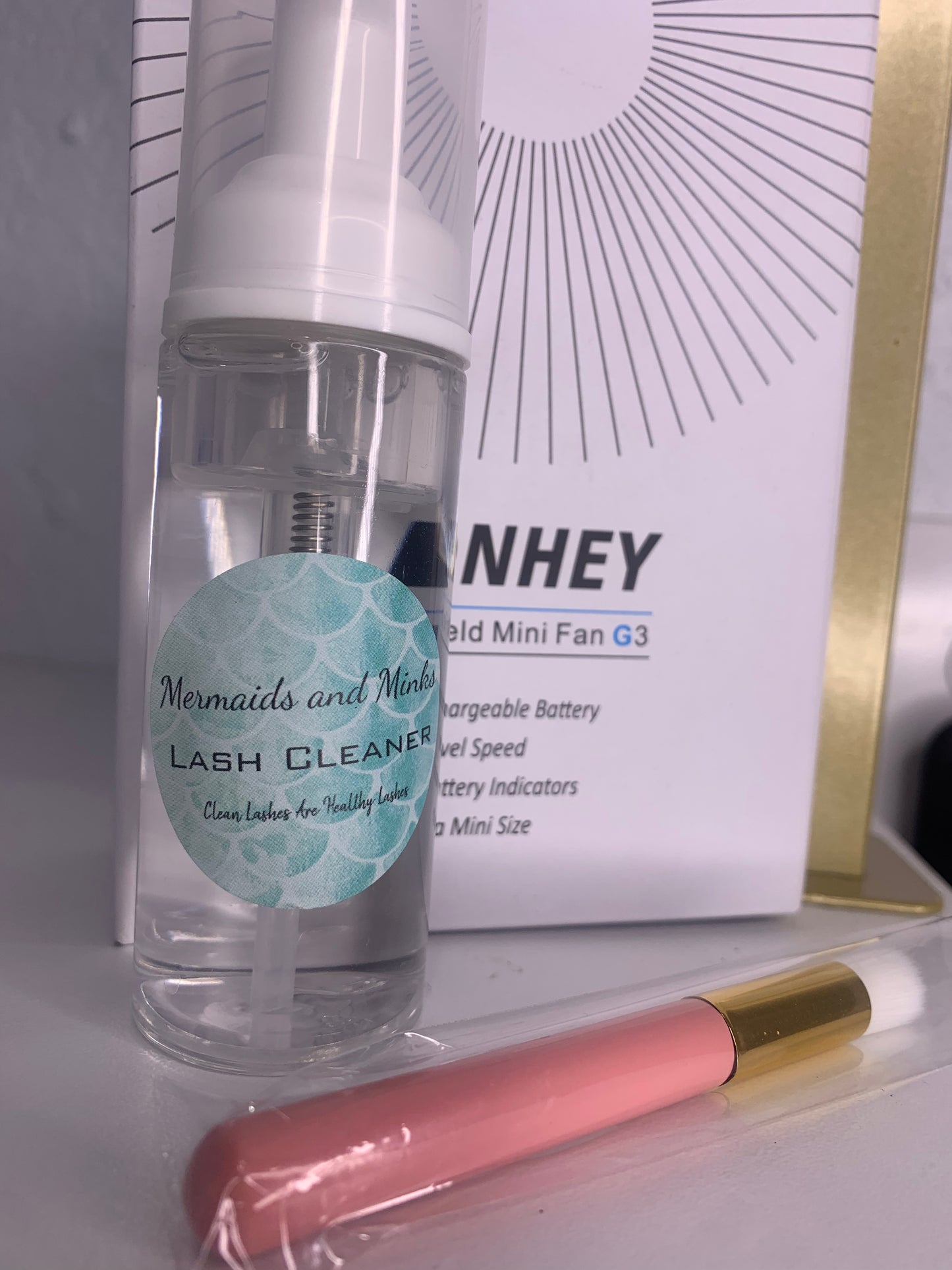 Lash Cleaner & Fan