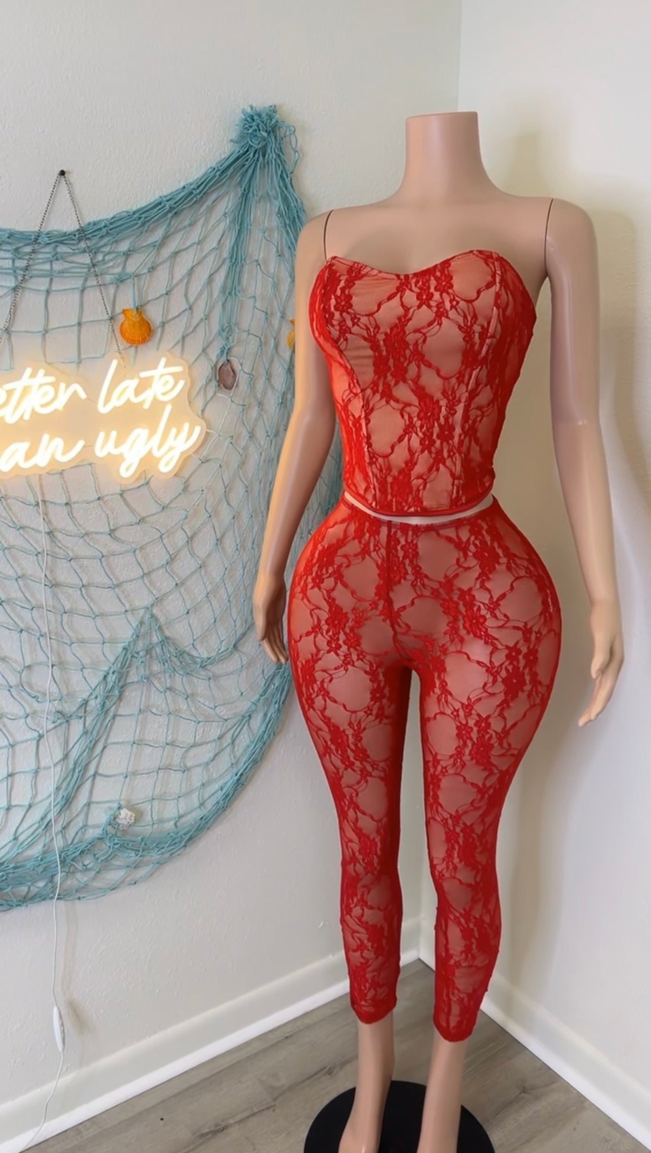 Red Flowers Lace Set